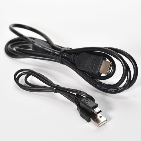 Canon VIXIA HF R700 Full HD Camcorder Kit With Advanced Zoom & Accessories - Picture 13 of 16